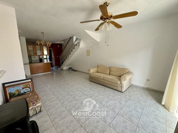 171011-town-house-for-sale-in-universalfull