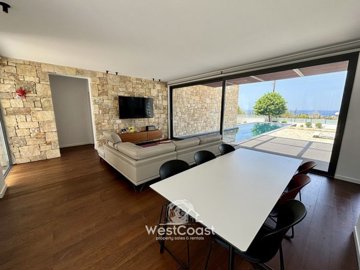 171442-bungalow-for-sale-in-sea-caves-stgeorg