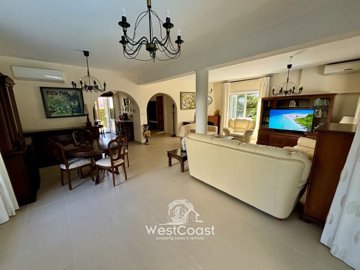 173998-detached-villa-for-sale-in-coral-bayfu