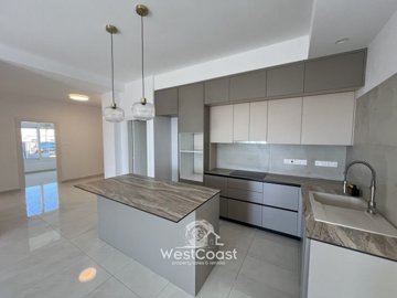 174415-bungalow-for-sale-in-mesoyifull