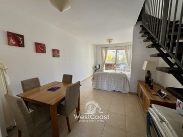 175423-town-house-for-sale-in-peyiafull