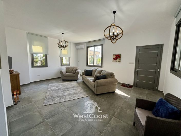 Image No.8-4 Bed Villa for sale