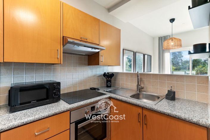 Image No.4-Maison de ville de 2 chambres à vendre à Universal