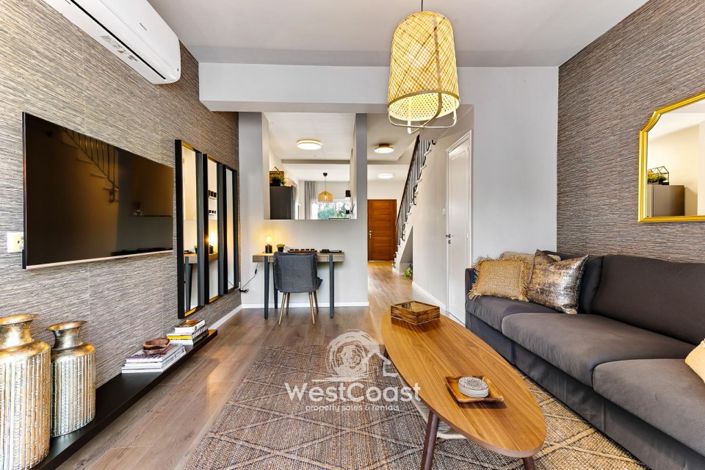 Image No.8-Maison de ville de 2 chambres à vendre à Universal