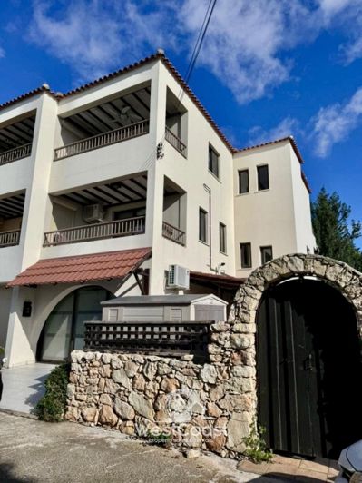 Image No.1-3 Bed Villa for sale
