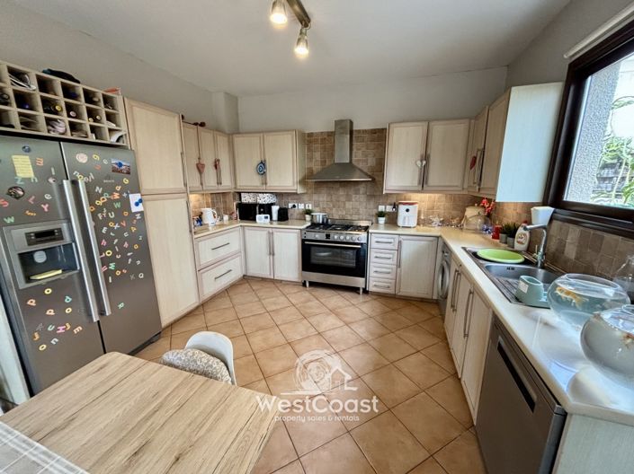 Image No.4-Villa de 4 chambres à vendre à Chloraka