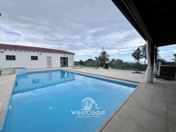179961-detached-villa-for-sale-in-sea-caves-s