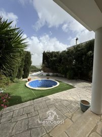 180089-detached-villa-for-sale-in-stroumpiful