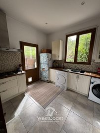 180100-detached-villa-for-sale-in-stroumpiful