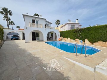 180579-detached-villa-for-sale-in-coral-bayfu