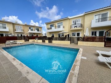 180682-town-house-for-sale-in-chlorakafull