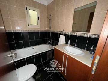 181266-apartment-for-sale-in-mandriafull