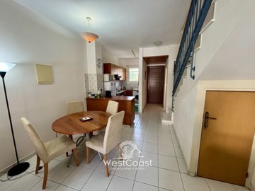 181344-town-house-for-sale-in-universalfull