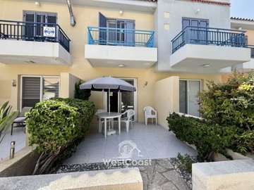 181337-town-house-for-sale-in-universalfull