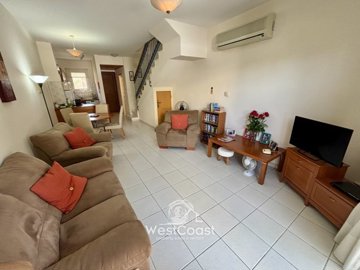 181341-town-house-for-sale-in-universalfull