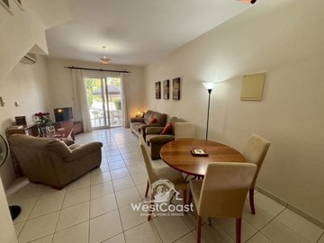 181343-town-house-for-sale-in-universalfull