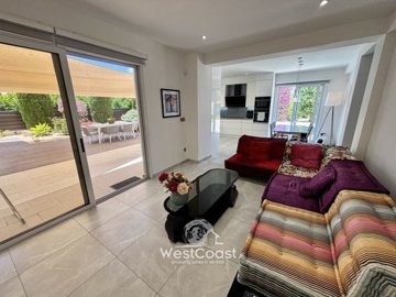 182047-detached-villa-for-sale-in-peyiafull