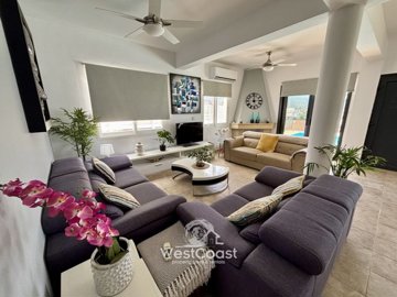 182104-detached-villa-for-sale-in-peyiafull