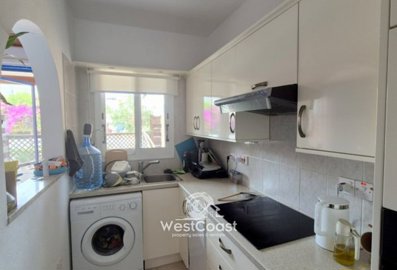 182184-town-house-for-sale-in-universalfull