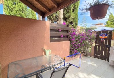 182188-town-house-for-sale-in-universalfull