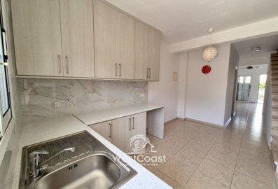 182191-town-house-for-sale-in-chlorakafull