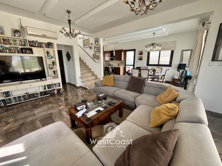 Image No.10-3 Bed Villa for sale