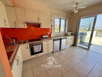 182654-penthouse-for-sale-in-sea-caves-stgeor