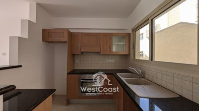 182793-apartment-for-sale-in-mandriafull