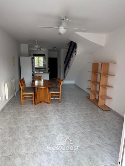 Image No.2-Maison de ville de 2 chambres à vendre à Universal