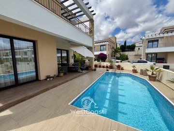 183290-detached-villa-for-sale-in-peyiafull