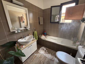 183299-detached-villa-for-sale-in-peyiafull