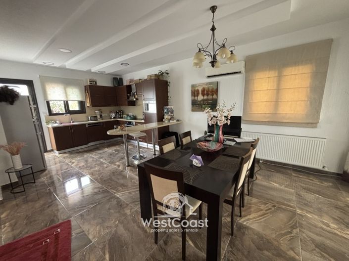 Image No.5-Villa de 3 chambres à vendre à Peyia