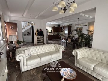 183295-detached-villa-for-sale-in-peyiafull