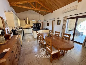 183317-bungalow-for-sale-in-droushiafull