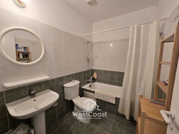 184396-studio-for-sale-in-chlorakafull