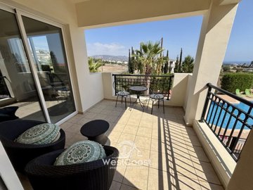 184398-apartment-for-sale-in-sea-caves-stgeor