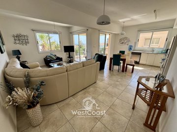 184403-apartment-for-sale-in-sea-caves-stgeor