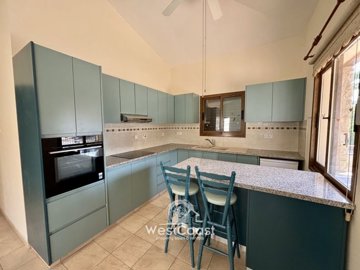 184421-bungalow-for-sale-in-polemifull