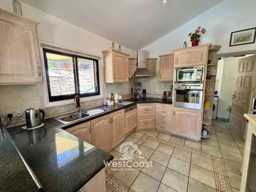 184585-bungalow-for-sale-in-kamares-talafull