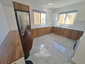 184684-apartment-for-sale-in-universalfull