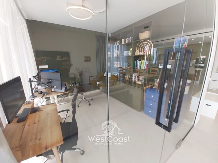 Image No.9-4 Bed Villa for sale