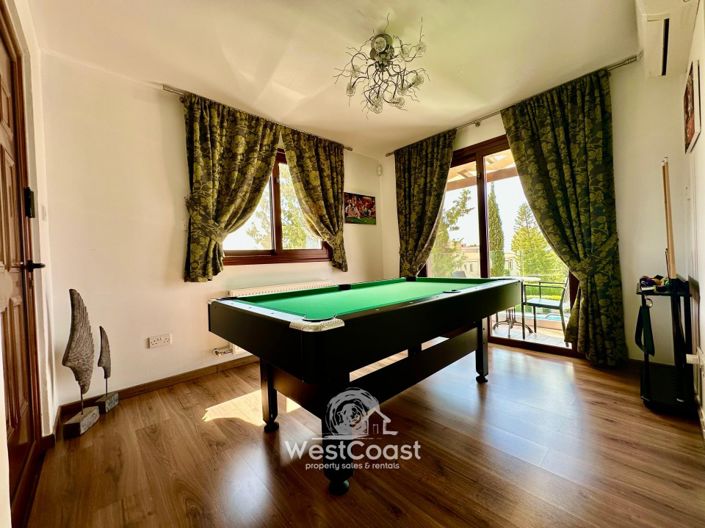 Image No.7-7 Bed Villa for sale