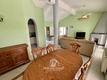 185199-bungalow-for-sale-in-sea-caves-stgeorg