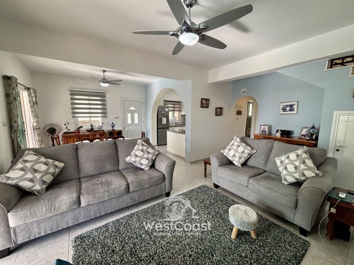 Image No.10-3 Bed Villa for sale