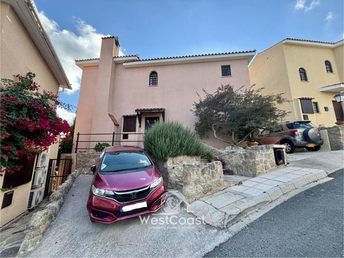 Image No.1-3 Bed Villa for sale
