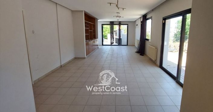 Image No.10-Villa de 5 chambres à vendre à Yeroskipou