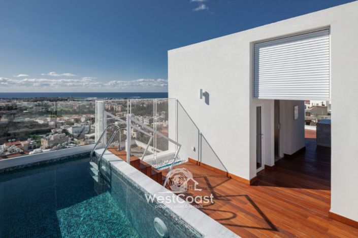 Image No.2-4 Bed Villa for sale