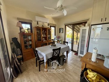 187233-detached-villa-for-sale-in-peristerona