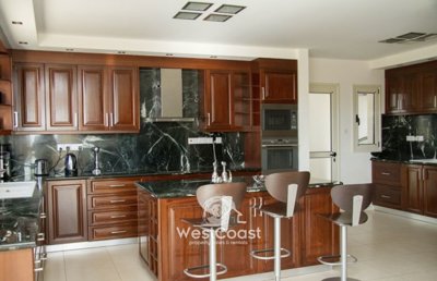 187283-detached-villa-for-sale-in-sea-caves-s