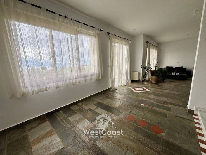 Image No.10-3 Bed Villa for sale